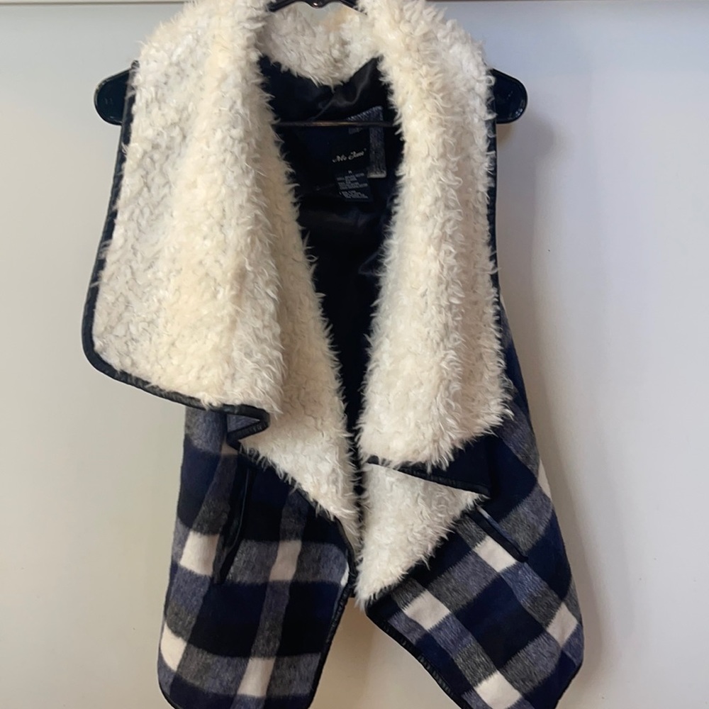 ME JANE medium plaid vest with fur collar